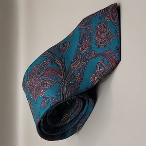 Vtg Tom James All Pure Silk Necktie Men's 56"x3¾" Green Floral Formal Office USA